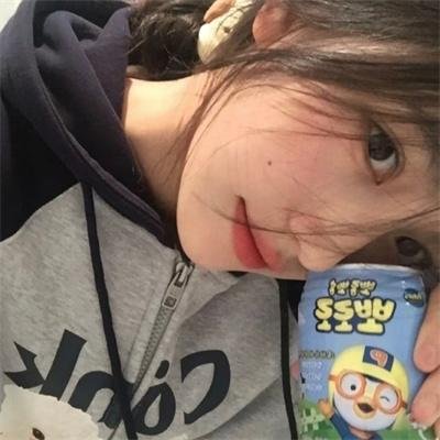 女人生命中的瞬间 在线观看封面